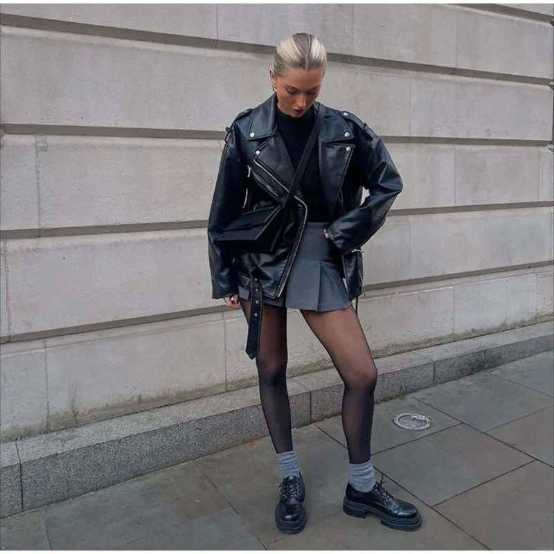 Jaqueta de couro preta feminina