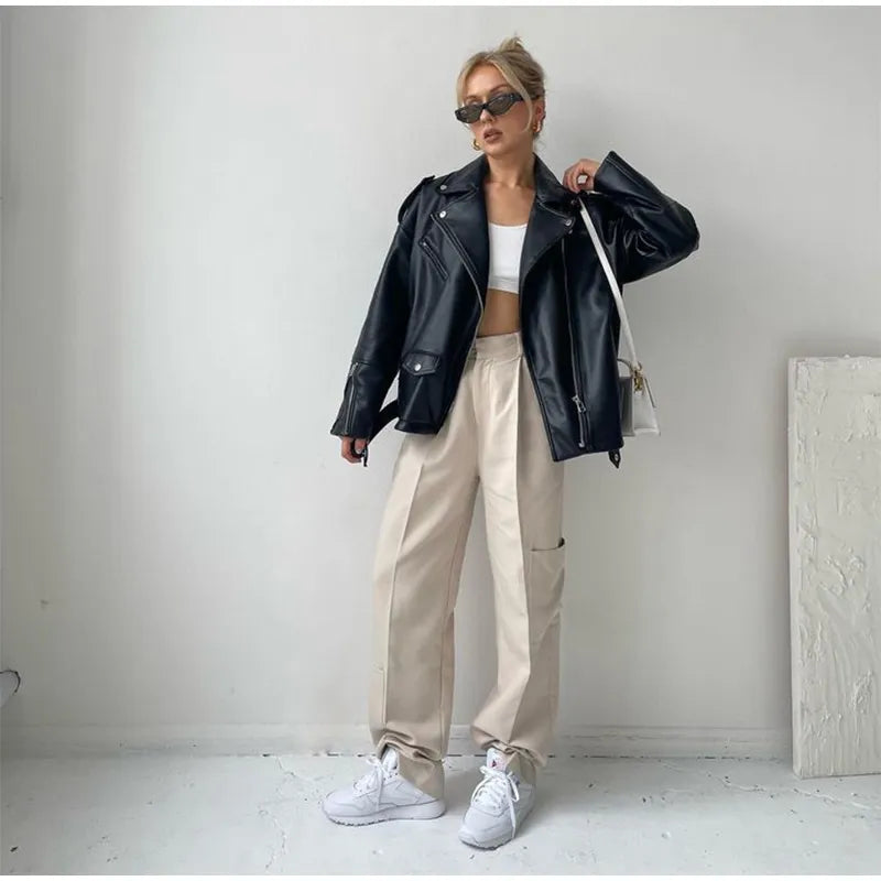 Jaqueta de couro preta feminina